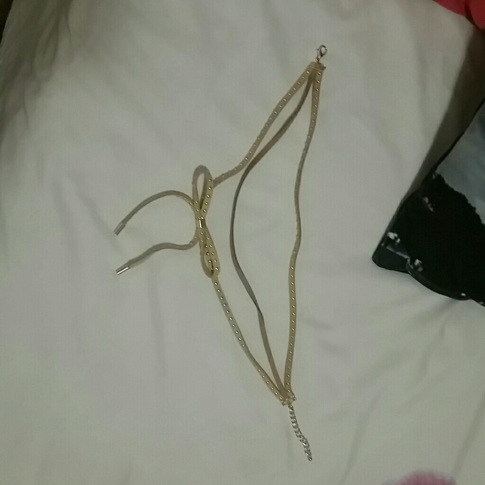 Cute chocker - Picture 2 of 2